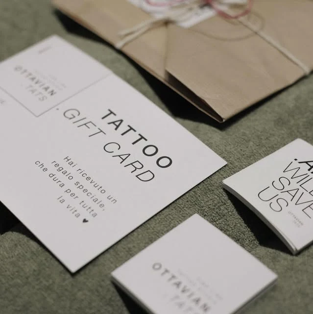 La gift card di OTTAVIAN.TATS: «Tattoo gift card, hai ricevuto un regalo speciale, che dura per tutta la vita»